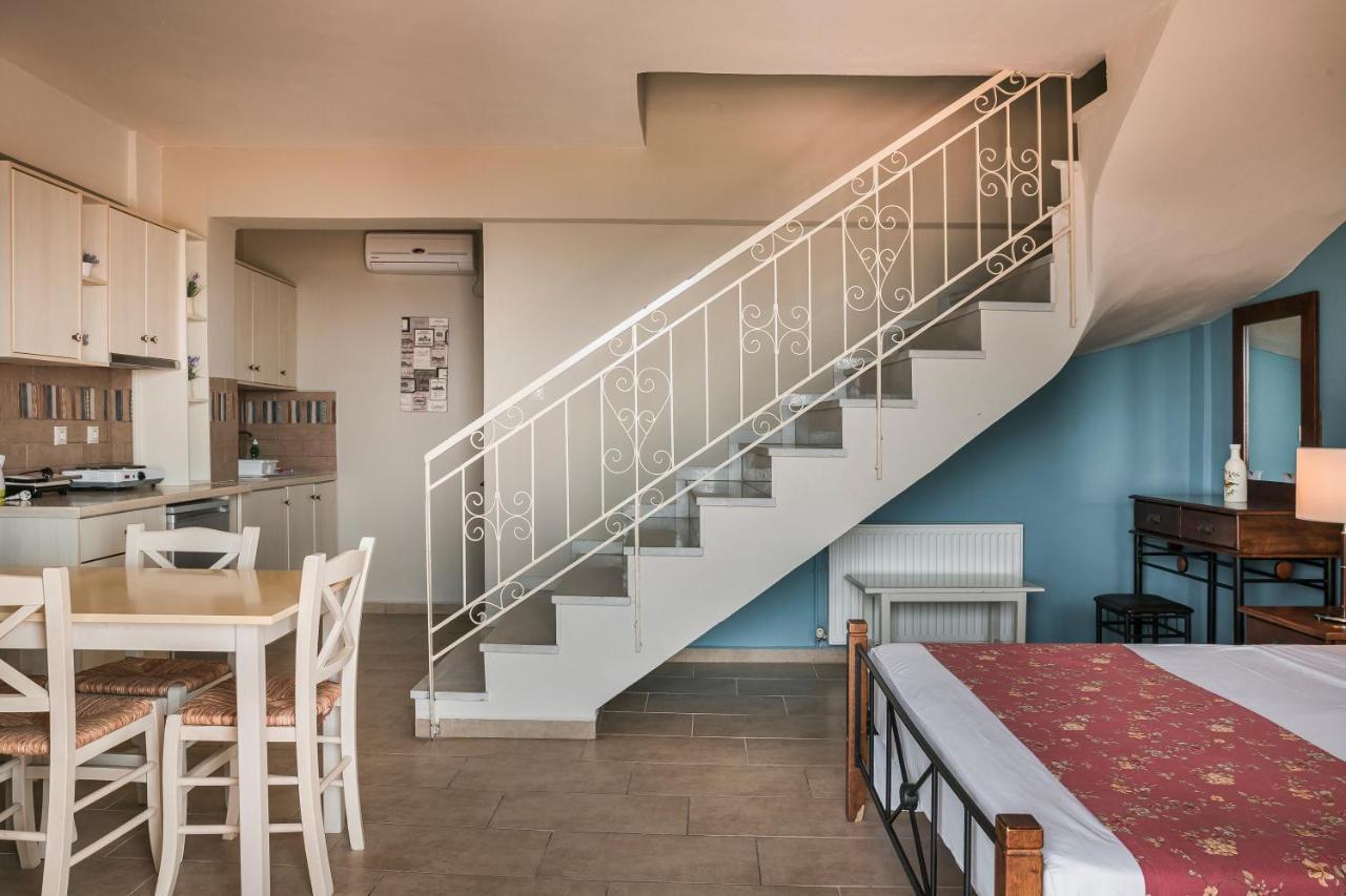 Irilena Studios And Apartments ลาสซี ภายนอก รูปภาพ